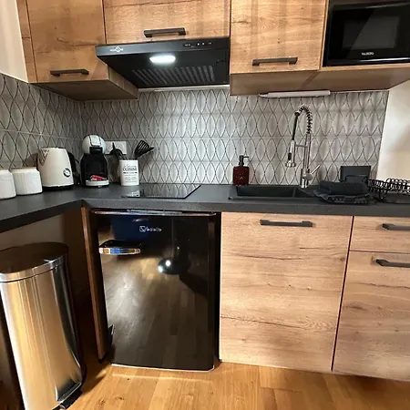 Le Petit Lemullier, Hypercenter *